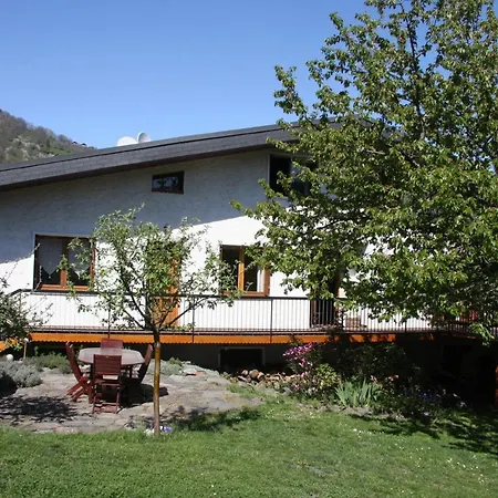 Chalet Avec Jardin Bourg-Saint-Maurice Exterior photo